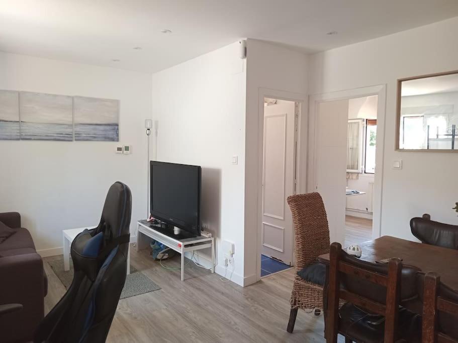 Preciosa Casa Bi-Familiar Al Lado De Donosti. Διαμέρισμα Ιρούν Εξωτερικό φωτογραφία
